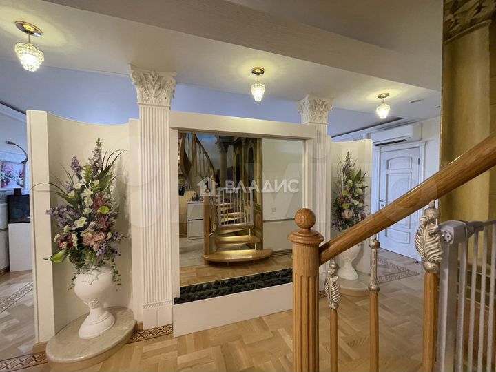 5-к. квартира, 198 м², 14/15 эт.