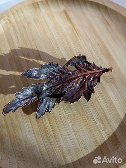 Заколка для волос ручной работы