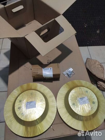 Тормозные диски комплект с колодками JZW698601 BE