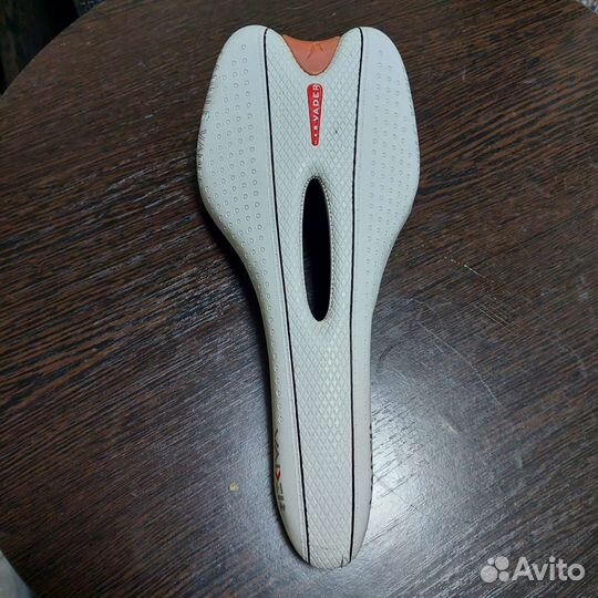Седло для велосипеда кожаное