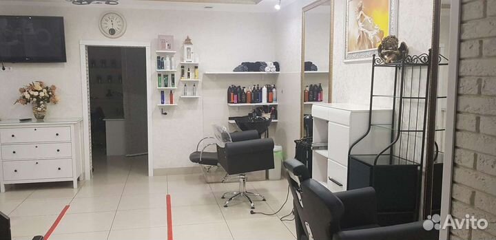 Сдам в аренду парикмахерское кресло