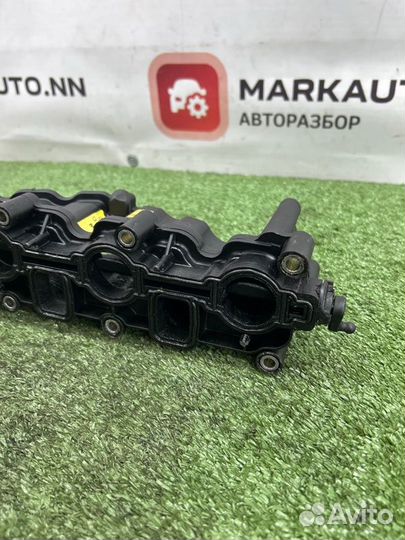 Коллектор впускной левый Audi Q7 4L 3.0 дизель CAS