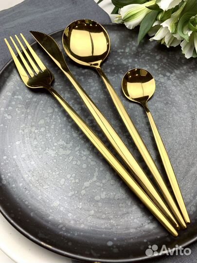 Набор столовых приборов новый