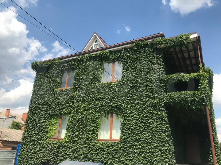 Дом 359 м² на участке 10 сот.