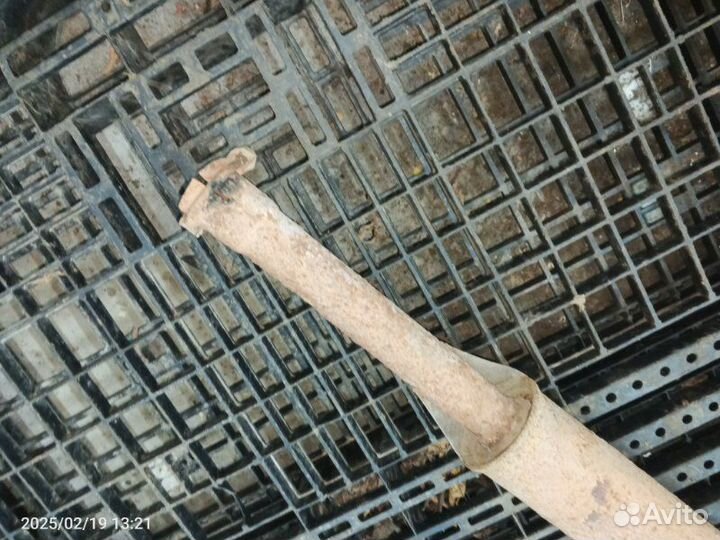 Средняя часть глушителя Renault Logan 1.6 2009