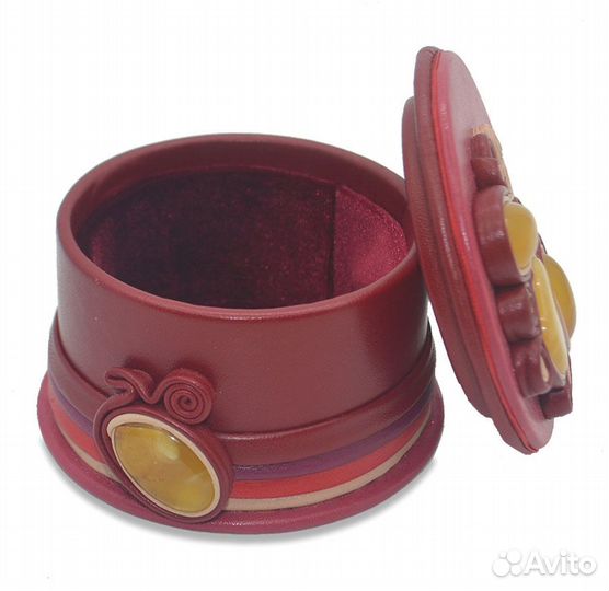 Шкатулка с янтарем круглая