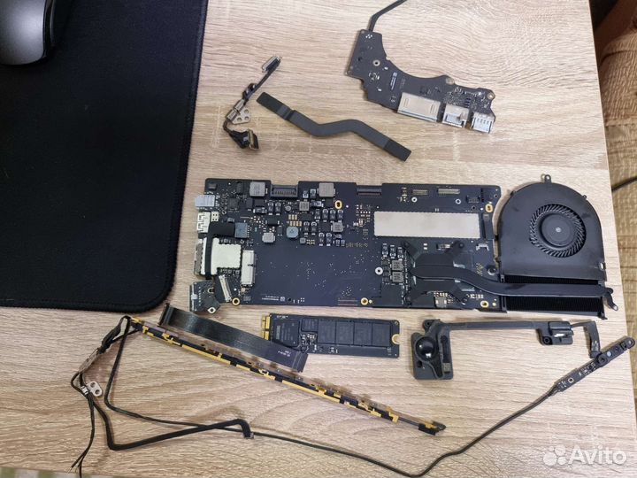 Материнская плата Macbook Pro Retina 13 2015 года