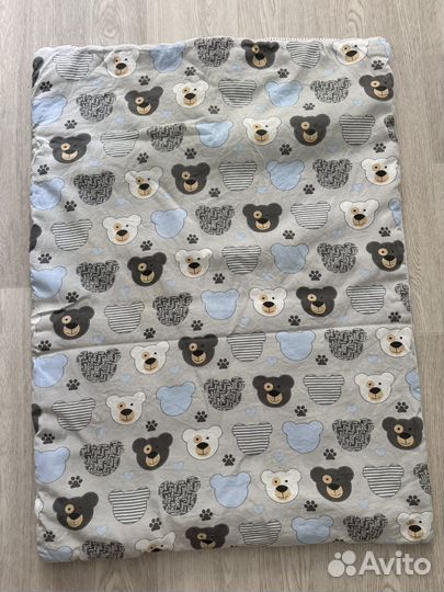 Бортики в детскую кроватку с одеялом