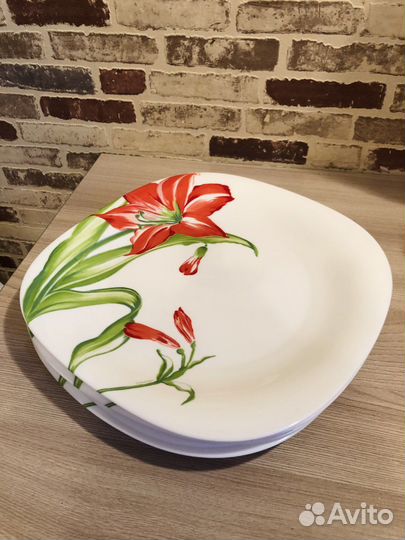 Комплект тарелок