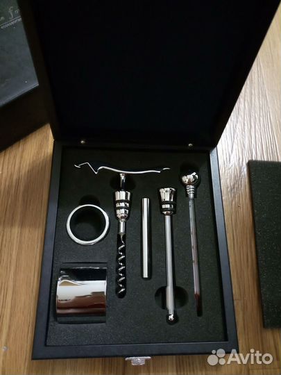 Набор аксессуаров для вина