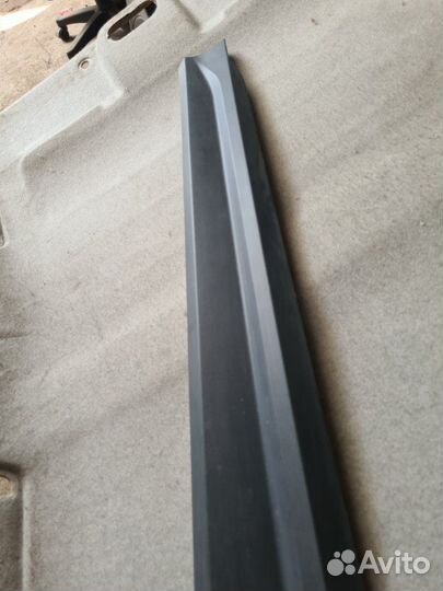 Молдинг двери передний левый Geely Coolray SX11