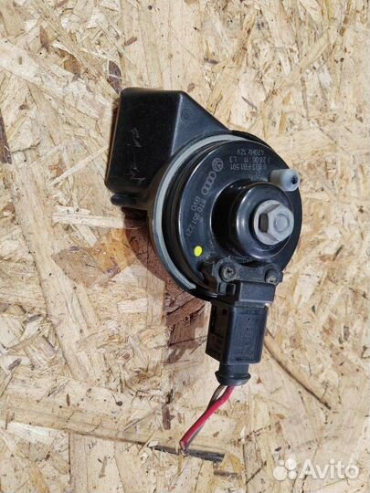 Сигнал (клаксон) Audi Q5 1 8T0951221