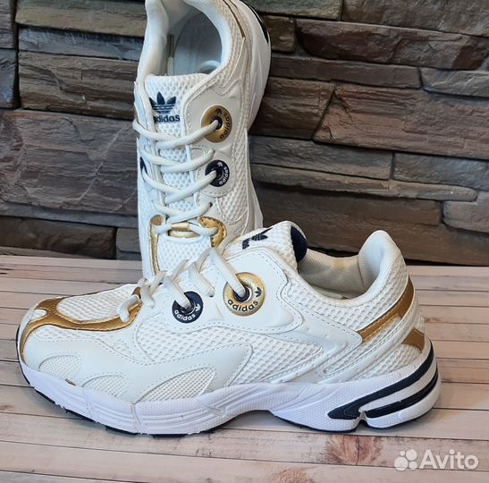 Кроссовки женские adidas astir