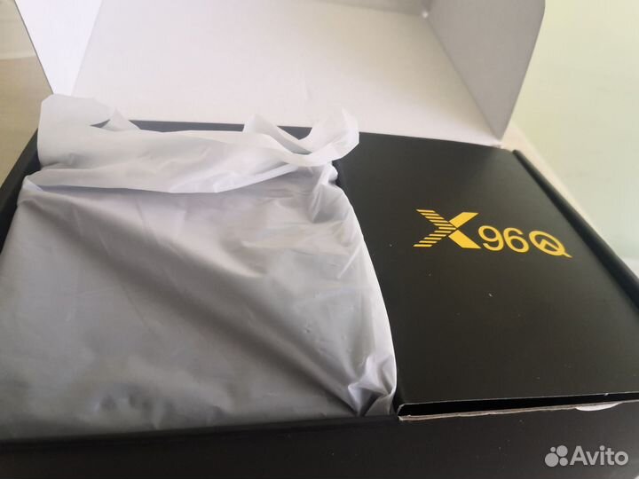 Смарт приставка X96q новая