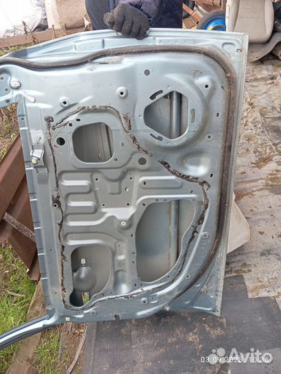 Дверь митсубиси лансер 10