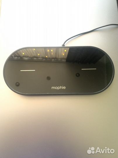 Беспроводная зарядка Mophie