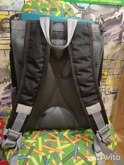 Рюкзак школьный