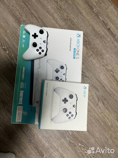 Xbox One s 1tb с играми