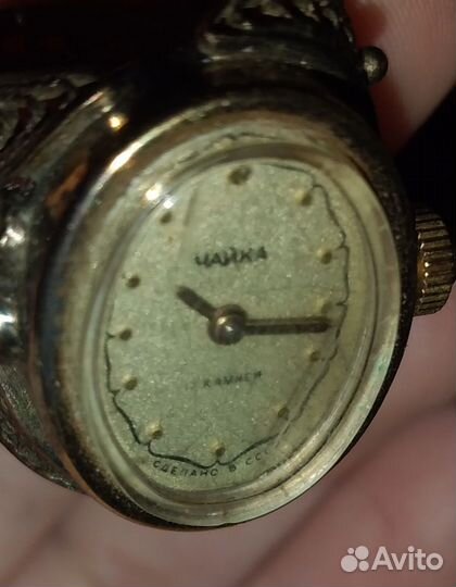 Кольцо с часами