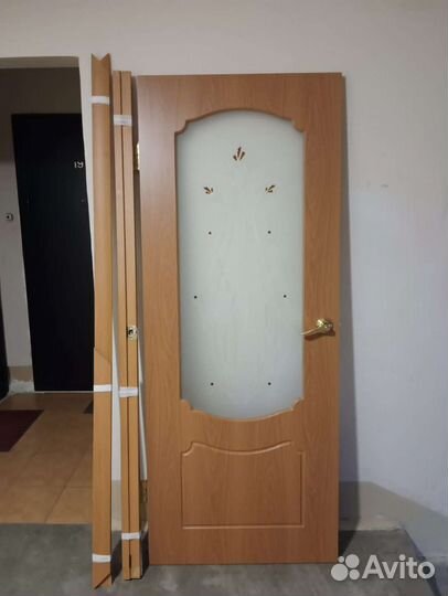 Дверь входная бу деревянная с коробкой