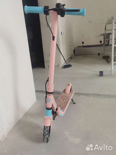 Электросамокат Ninebot eKickScooter Zing E8