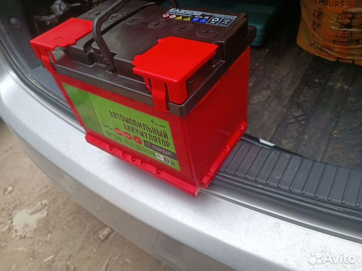 Автомобильный аккумулятор 6ст-60 новый