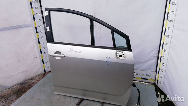 Дверь передняя правая Toyota Corolla Verso (04-09
