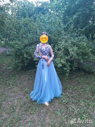 Вечернее платье