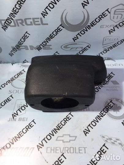 Кожух рулевой колонки Hyundai Getz