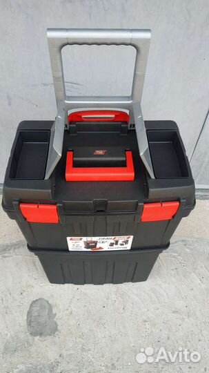 Ящик для инструмента на колесах