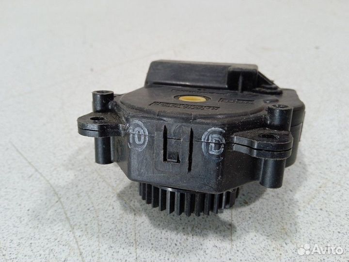 Моторчик управления заслонкой печки