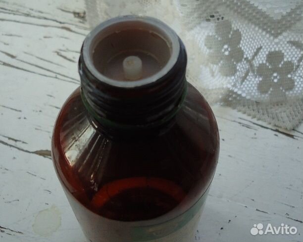 Бутылки пластиковые с крышкой и пробкой