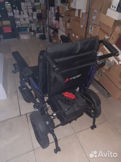 Инвалидная коляска с электроприводом