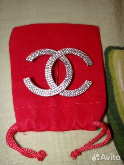 Брошь chanel
