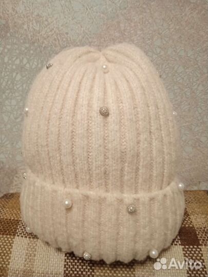 Шапка женская стильная ostin