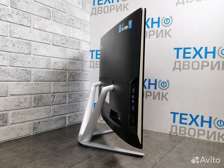 Моноблок Lenovo C560 23