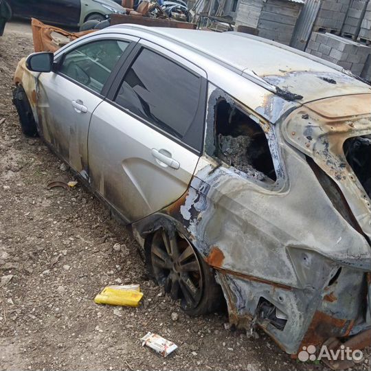 Авто на разбор LADA Vesta Gfk110 универсал 21129