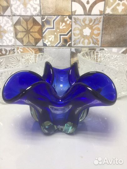 Салатники хрустальные и цветное стеко