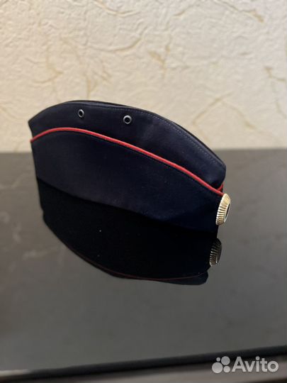 Головные уборы женские полиции