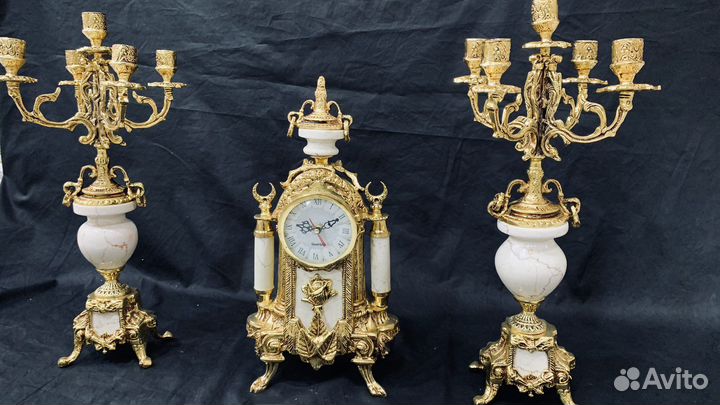 Часы бронзовые