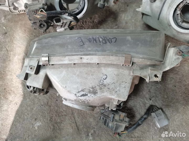 Фара Toyota carina e