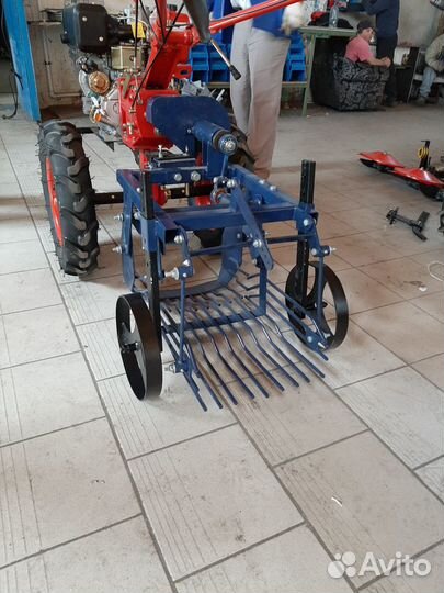 Картофелекопалка вибрационная ккм-3 под вом