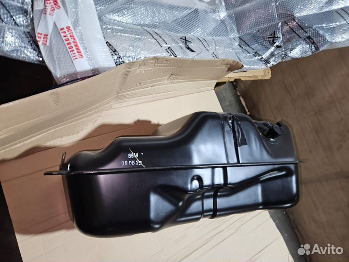 Бак топливный Mitsubishi Pajero Sport 3