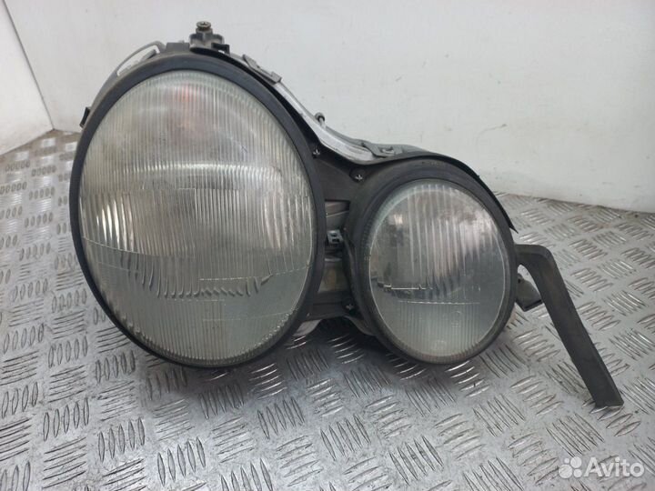 Фара mercedes-benz E W210 (1995-2002)