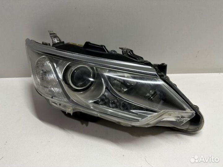 Фара адаптивная передняя правая Toyota Camry V55