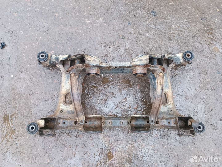 Подрамник задний Сузуки Гранд витара 2008 г