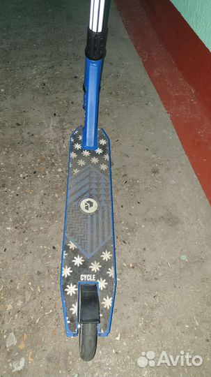 Трюковой самокат Plank Cycle