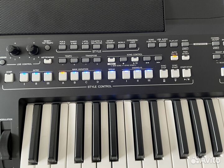 Yamaha PSR-SX600