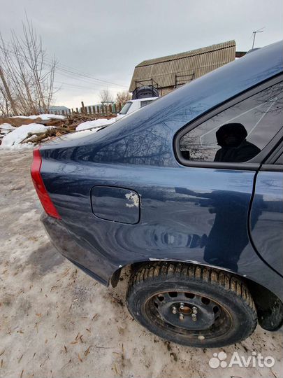 Задние правое крыло s40