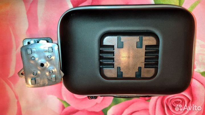 Продаю большой кейс, держатель на руль